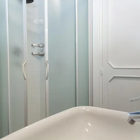 Konukevi Interno 9 3*