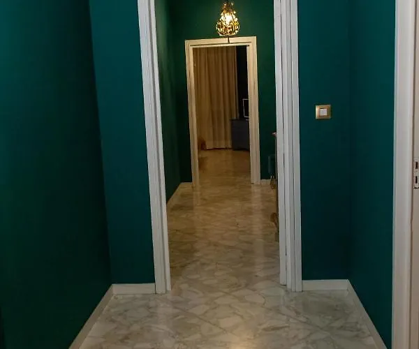 بيت ضيافة Interno 9 3*